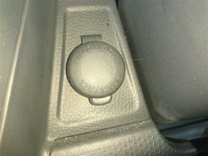 2015 Suzuki Hustler MR31S (UW-694660e3bd373)[24]