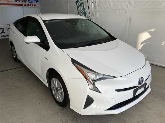 2018 Toyota Prius DAA-ZVW50 (UW-694660e4510f1)[2]