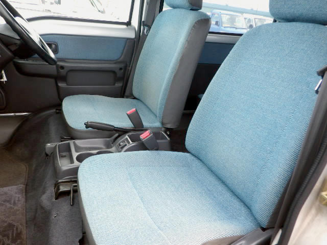 2000 Subaru Sambar TV1 (UW-6968635274a5d)[19]