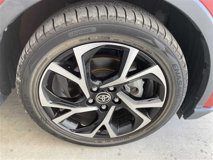 2020 Toyota C-HR 6AA-ZYX11 (UW-695e110dc86da)[7]