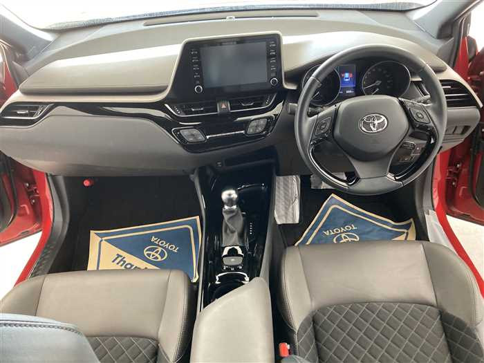 2020 Toyota C-HR 6AA-ZYX11 (UW-695e110dc86da)[15]