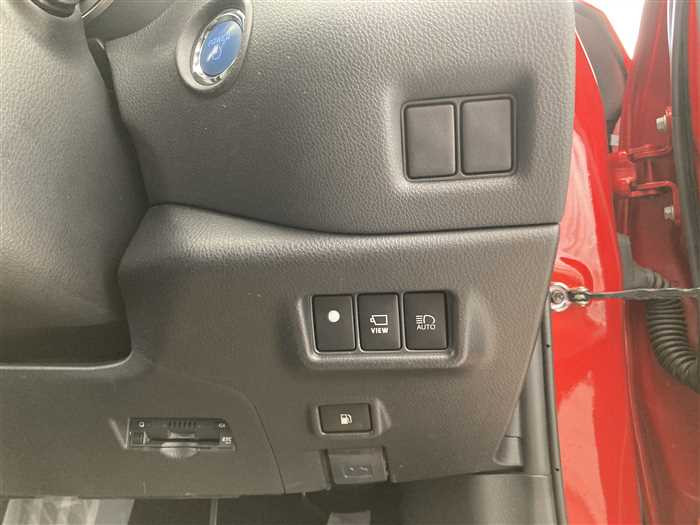 2020 Toyota C-HR 6AA-ZYX11 (UW-695e110dc86da)[17]