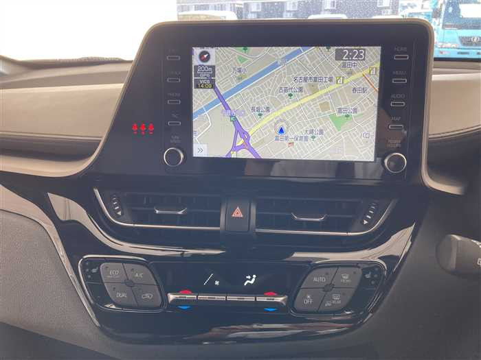 2020 Toyota C-HR 6AA-ZYX11 (UW-695e110dc86da)[18]