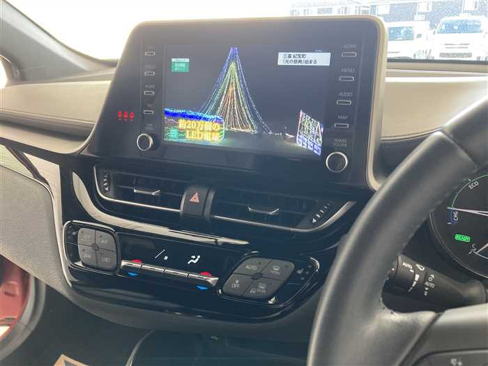 2020 Toyota C-HR 6AA-ZYX11 (UW-695e110dc86da)[21]