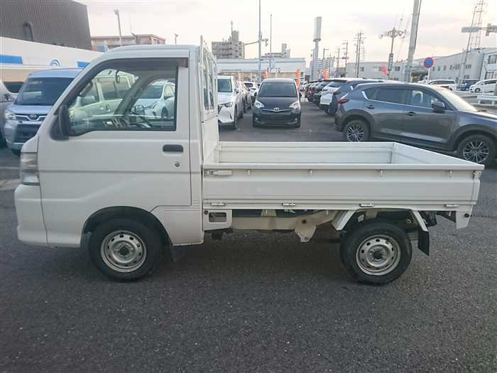 2012 Daihatsu Hijet Truck S201P (UW-69b279265ff50)[6]