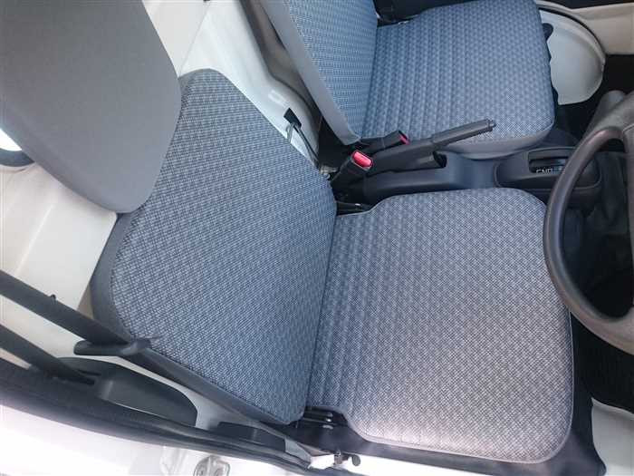 2012 Daihatsu Hijet Truck S201P (UW-69b279265ff50)[9]