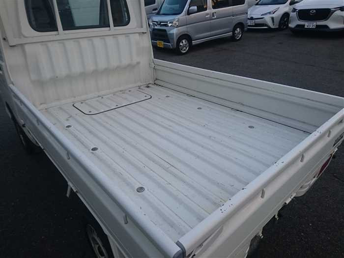 2012 Daihatsu Hijet Truck S201P (UW-69b279265ff50)[16]