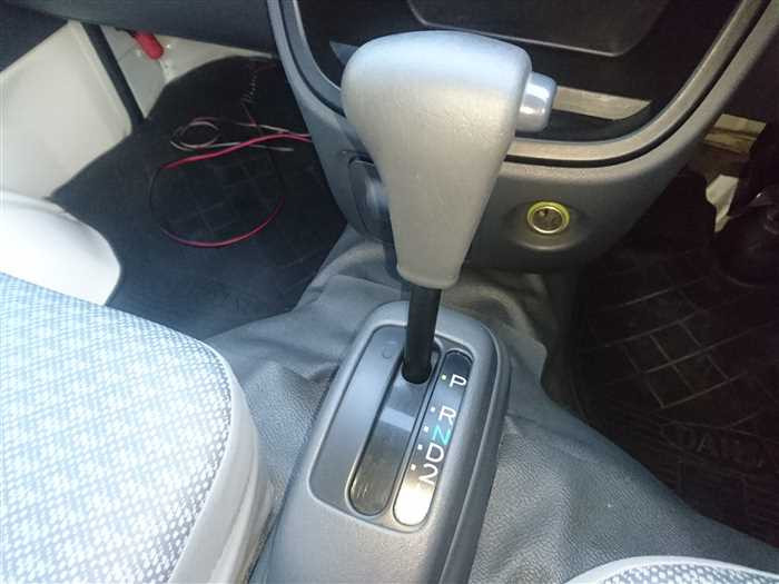 2012 Daihatsu Hijet Truck S201P (UW-69b279265ff50)[19]