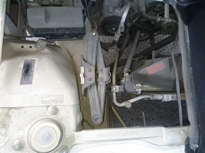 2012 Daihatsu Hijet Truck S201P (UW-69b279265ff50)[28]