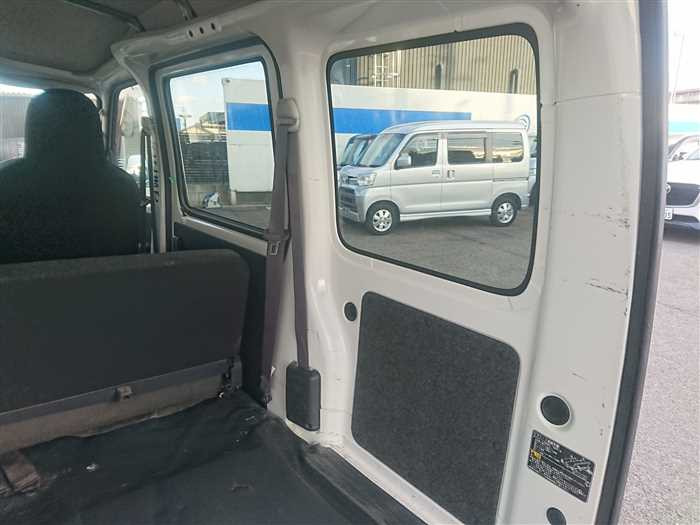 2020 Daihatsu Hijet Cargo S321V (UW-69a693fa9c1bc)[17]