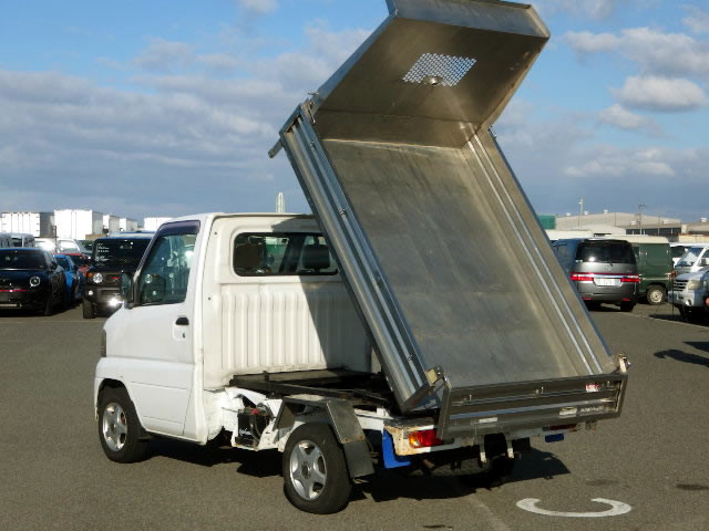 2001 Mitsubishi Minicab Truck U62T (UW-694a626b0d2b6)[23]