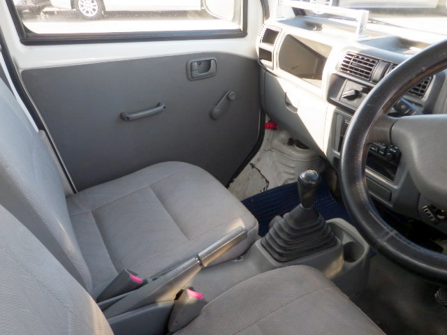 2001 Mitsubishi Minicab Truck U62T (UW-694a626b0d2b6)[10]