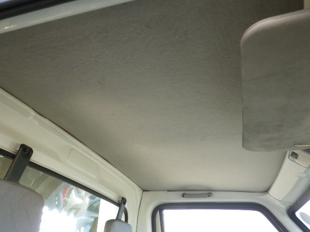 2001 Mitsubishi Minicab Truck U62T (UW-694a626b0d2b6)[21]