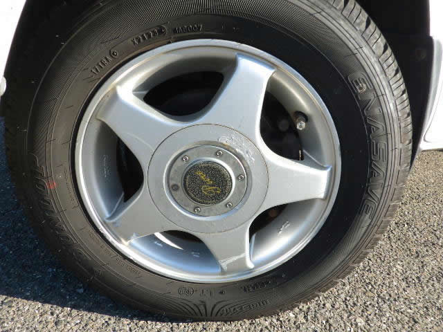 2001 Mitsubishi Minicab Truck U62T (UW-694a626b0d2b6)[36]