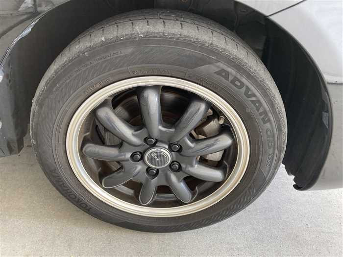 2018 Toyota Sienta DBA-NSP170G (UW-694660bac10a8)[7]