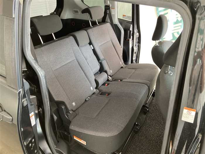 2018 Toyota Sienta DBA-NSP170G (UW-694660bac10a8)[10]