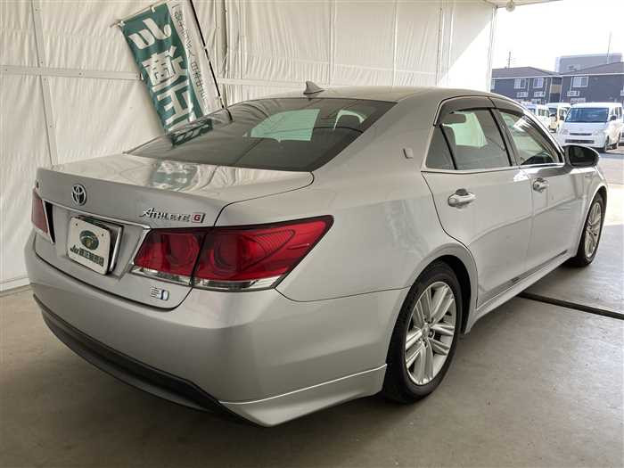 2015 Toyota Crown Hybrid DAA-AWS210 (UW-69a693dc45b15)[1]