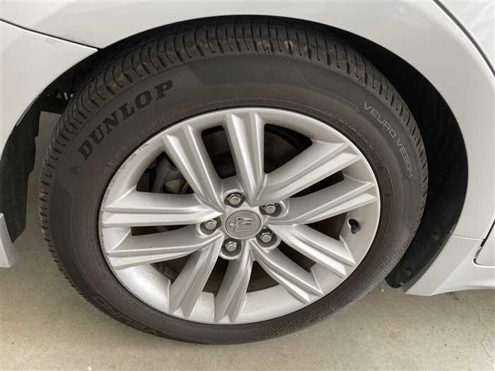 2015 Toyota Crown Hybrid DAA-AWS210 (UW-69a693dc45b15)[8]