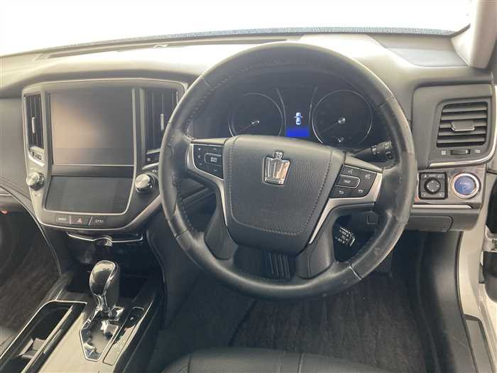 2015 Toyota Crown Hybrid DAA-AWS210 (UW-69a693dc45b15)[16]