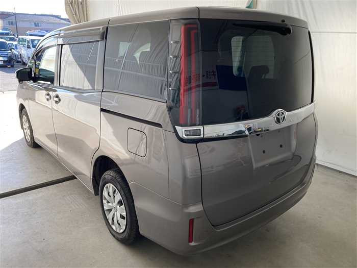2020 Toyota Noah 3BA-ZRR85G (UW-694268df53b98)[3]