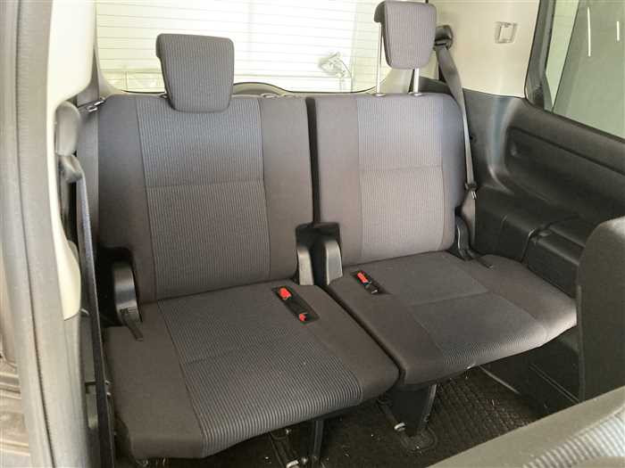 2020 Toyota Noah 3BA-ZRR85G (UW-694268df53b98)[11]