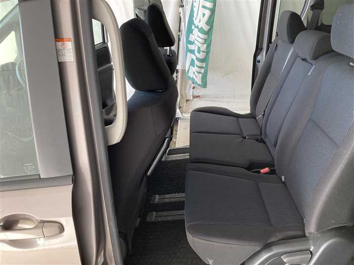 2020 Toyota Noah 3BA-ZRR85G (UW-694268df53b98)[15]