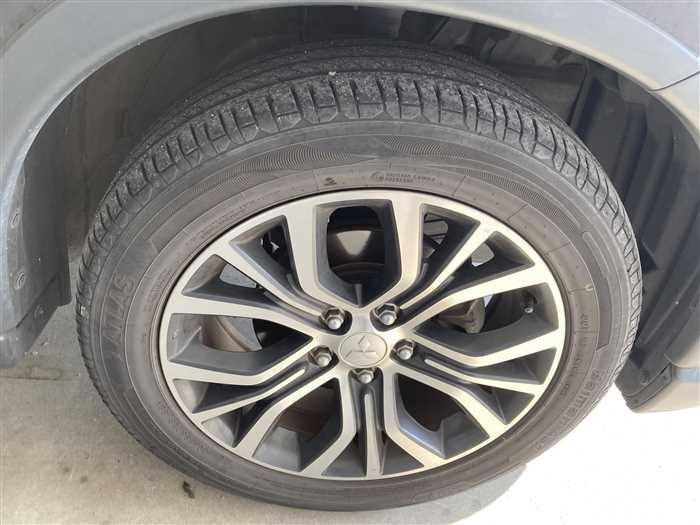 2016 Mitsubishi Outlander DBA-GF8W (UW-694268dfb4797)[7]