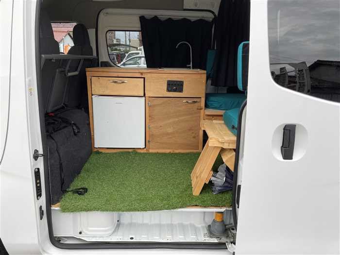 2019 Nissan NV350 Caravan LDF-CW8E26 (UW-695e110f56db8)[12]