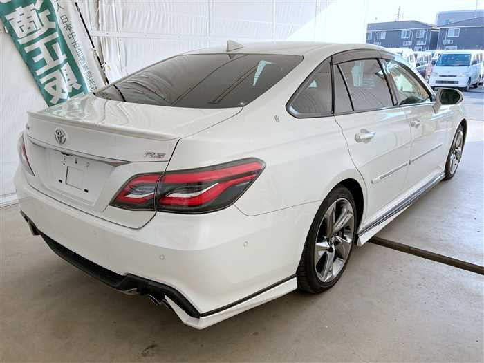 2018 Toyota Crown 3BA-ARS220 (UW-69ad002b3a9ef)[1]