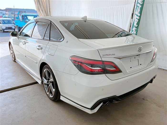 2018 Toyota Crown 3BA-ARS220 (UW-69ad002b3a9ef)[3]