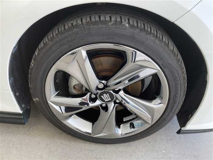 2018 Toyota Crown 3BA-ARS220 (UW-69ad002b3a9ef)[7]