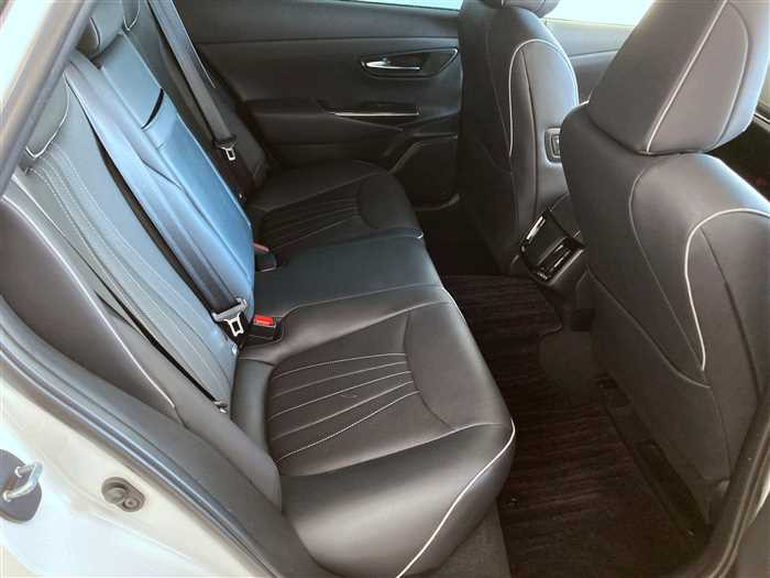 2018 Toyota Crown 3BA-ARS220 (UW-69ad002b3a9ef)[10]