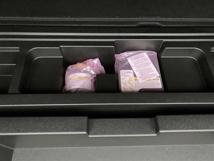 2018 Toyota Crown 3BA-ARS220 (UW-69ad002b3a9ef)[12]