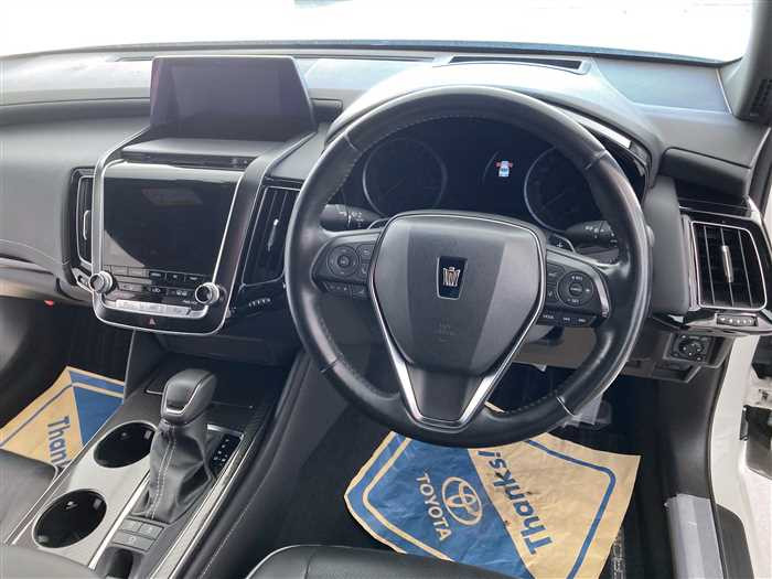 2018 Toyota Crown 3BA-ARS220 (UW-69ad002b3a9ef)[16]