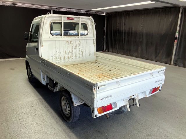 1999 Mitsubishi Minicab Truck U61T (UW-6943b4e8e6f28)[1]