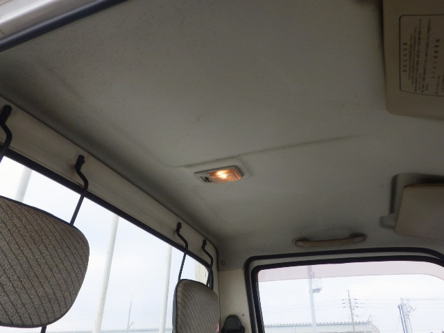 1992 Honda Acty Truck HA3 (UW-695c87bf0d971)[16]