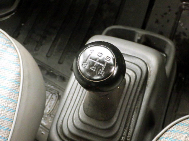 2000 Honda Acty Truck HA7 (UW-694ce8237a05b)[13]