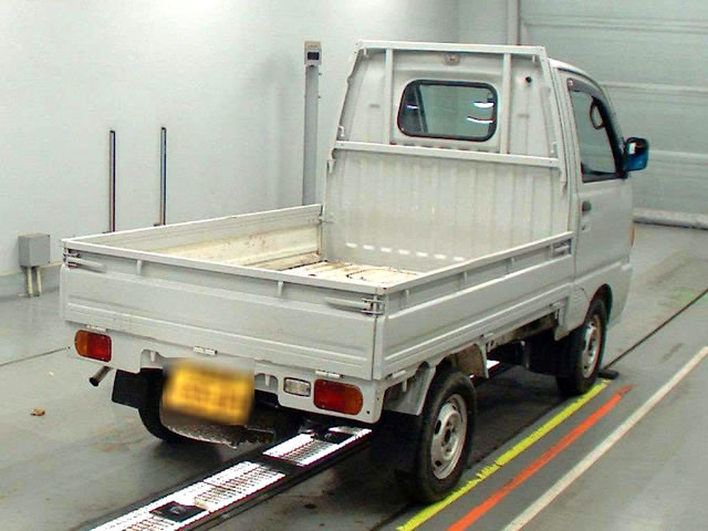 1997 Mitsubishi Minicab Truck U42T (UW-6944b8cc73ec3)[2]