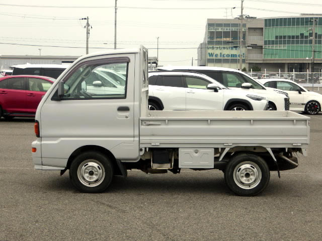 1997 Mitsubishi Minicab Truck U42T (UW-694cf151ef2d9)[3]