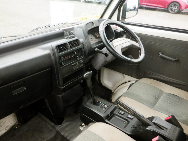 1997 Mitsubishi Minicab Truck U42T (UW-694cf151ef2d9)[10]