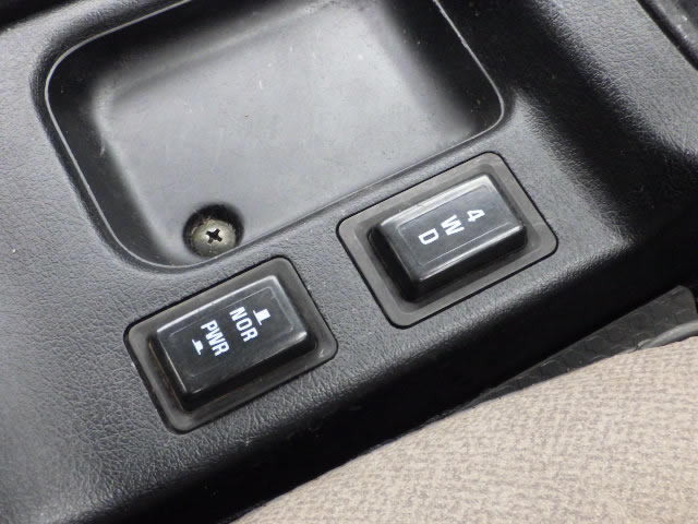 1997 Mitsubishi Minicab Truck U42T (UW-694cf151ef2d9)[15]