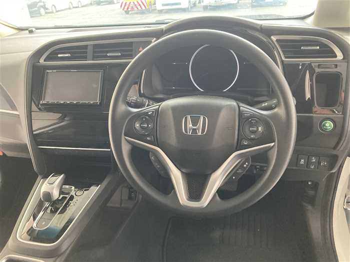 2020 Honda SHUTTLE HYBRID 6AA-GP7 (UW-695e11094f00f)[15]