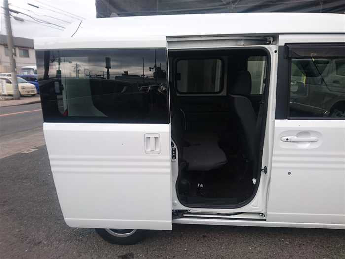 2021 Honda N-VAN JJ2 (UW-69a693ef57e5b)[10]