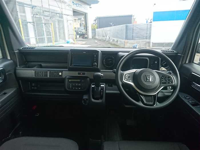 2021 Honda N-VAN JJ2 (UW-69a693ef57e5b)[17]