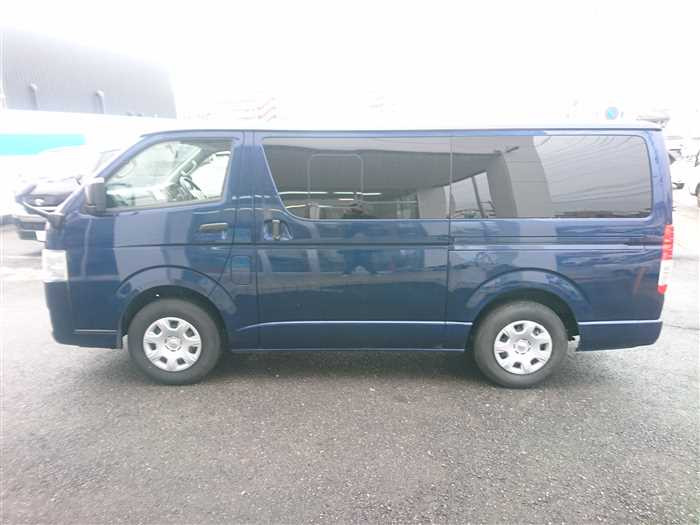 2020 Toyota Hiace Van TRH200V (UW-695e10fd6c050)[6]