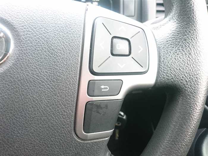 2020 Toyota Hiace Van TRH200V (UW-695e10fd6c050)[24]