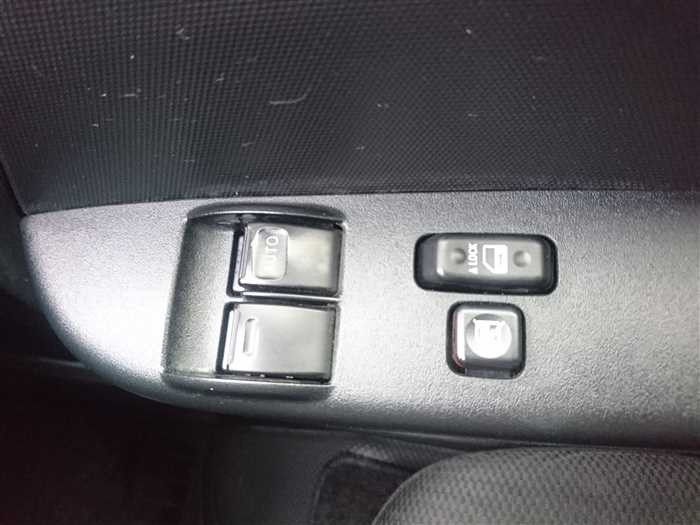 2020 Toyota Hiace Van TRH200V (UW-695e10fd6c050)[26]