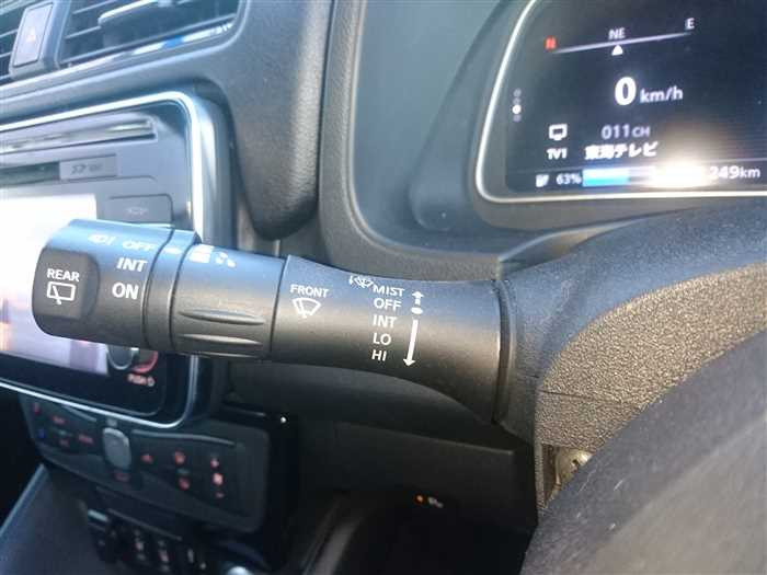 2019 Nissan Leaf ZE1 (UW-695e110018c16)[24]