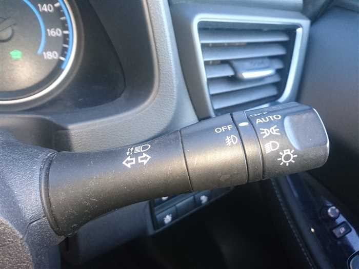 2019 Nissan Leaf ZE1 (UW-695e110018c16)[25]