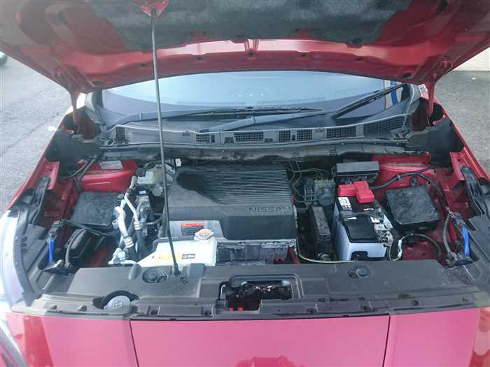 2019 Nissan Leaf ZE1 (UW-695e110018c16)[29]